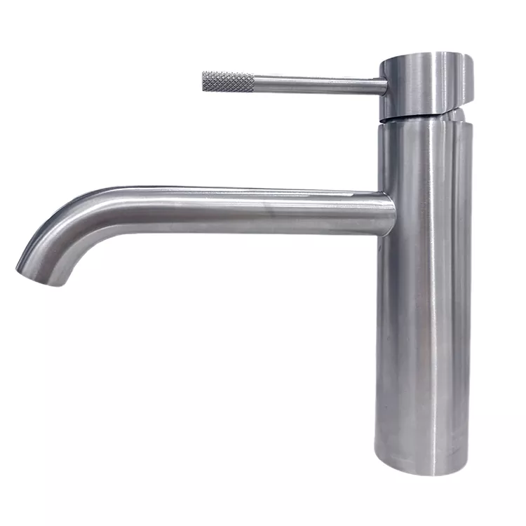 Васеъ қубурӣ Spout Knurled Дастак крани ҳавзаи гарм ва сард